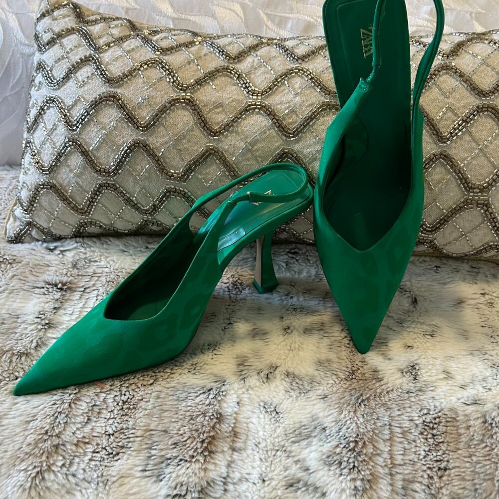 ZARA Emerald Green Satin Slingback Heels – Size 38